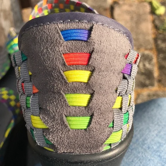 Brynn wedge sandals Steven Steve Madden size 10 slip on multicolor rainbow woven - Picture 7 of 7